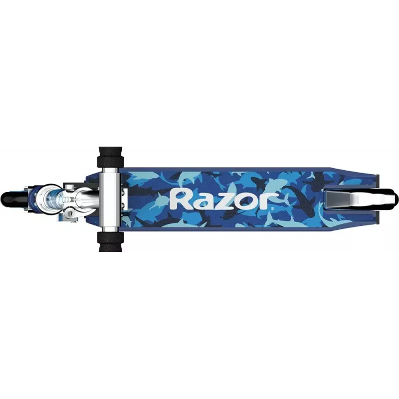 Paspirtukas Razor Model A Shark Camo – sulankstomas, lengvas, vaikams ir paaugliams