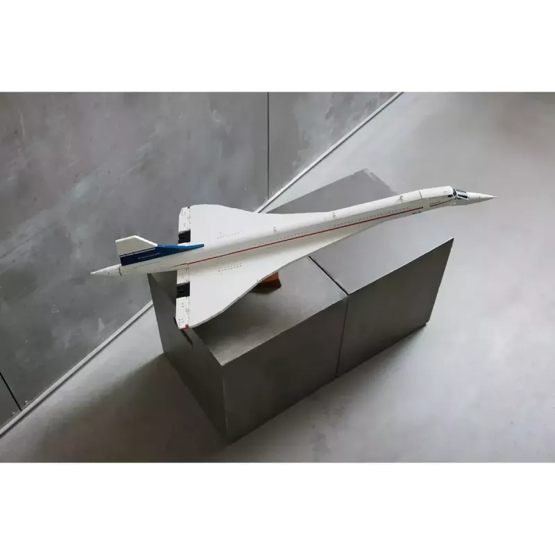 LEGO Icons lėktuvo modelis Concorde 10318, 2083 detalės, rekomenduojamas amžius 18+, dydis 320×100×140 mm