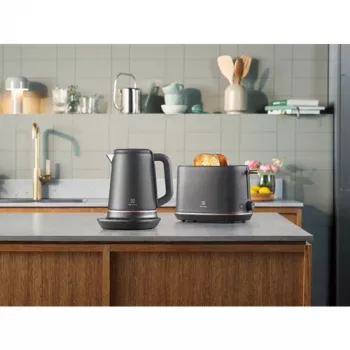 Elektrinis virdulys Electrolux E7K16BP 1,7 L 2400 W juodas, varinis