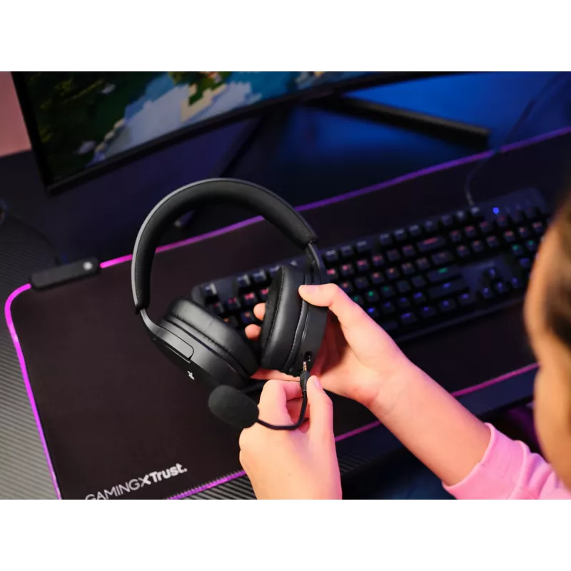 Trust GXT 491 Fayzo ausinės – laidinės ir belaidės, žaidimų, USB Type-C, Bluetooth, juodos