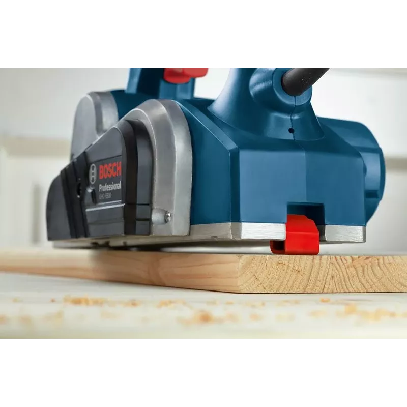 Bosch GHO 6500 oblius, juoda, mėlyna, metalinė, 16500 aps./min., 650 W