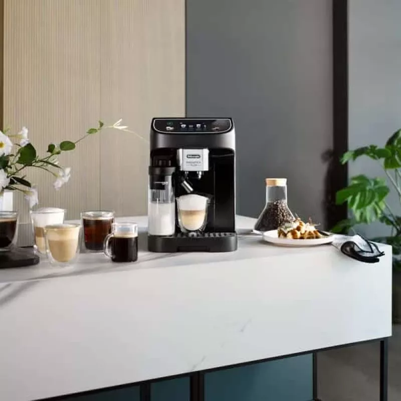 De’Longhi Magnifica Plus ECAM320.60.B pilnai automatinis espresso aparatas 1,9 L