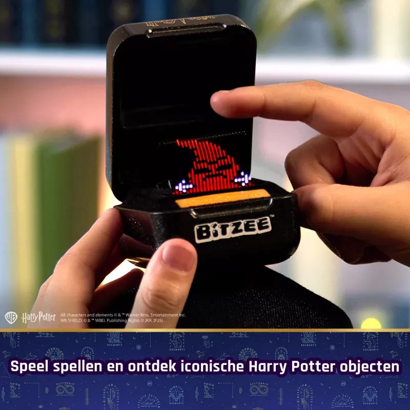 Wizarding World Harry Potter, interaktyvus Bitzee žaislas su 20 veikėjų viduje, puiki Velykų dovana, skaitmeninis augintinis reaguoja į braukimus, pakreipimus ir bakstelėjimus