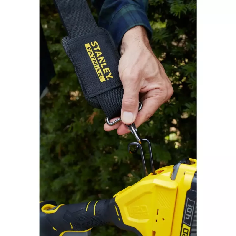 Akumuliatorinis teleskopinis krūmapjovė STANLEY FATMAX SFMCPH845M1-QW — 45 cm dvigubas peilis, 18 V Li‑Ion, 4,1 kg