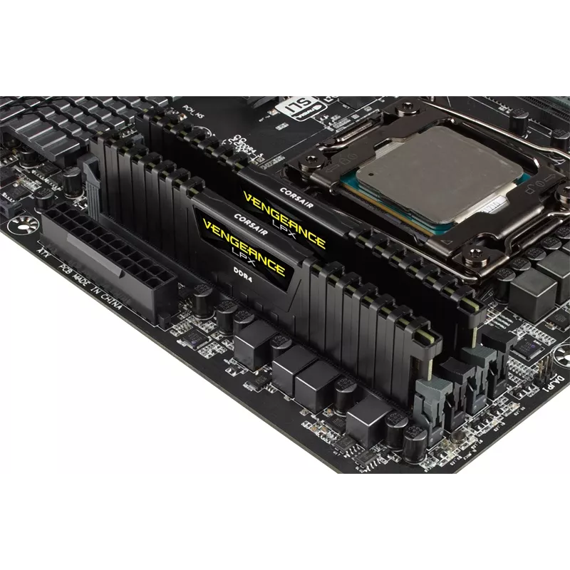 CORSAIR atminties rinkinys 32GB DDR4 2666MHz 4 moduliai C16 Vengeance Low Profile
