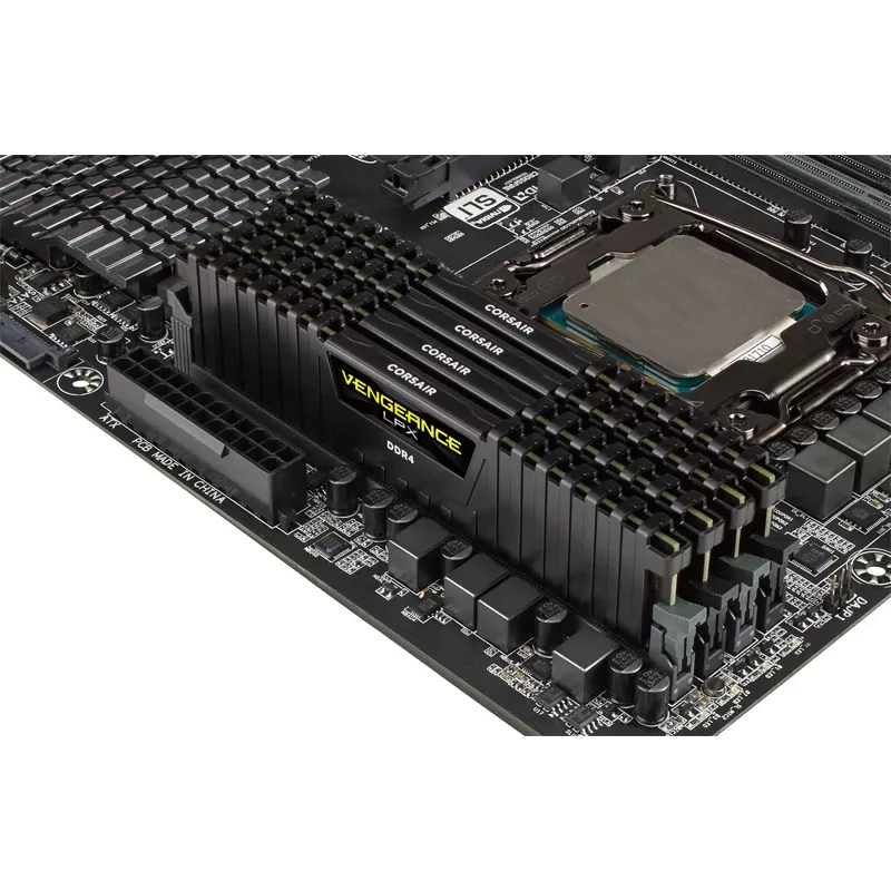 CORSAIR atminties rinkinys 32GB DDR4 2666MHz 4 moduliai C16 Vengeance Low Profile