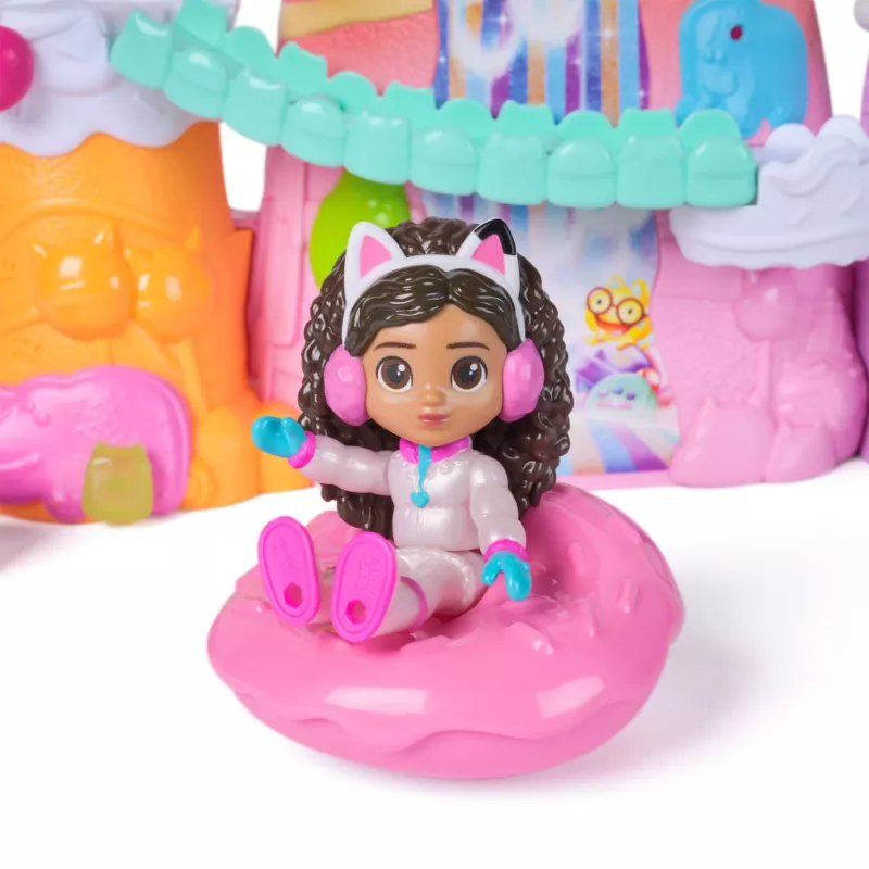 Žaidimų rinkinys Spin Master Gabby's Dollhouse: The Movie – Gabby's Saldumynų kalnas, 12 dalių su figūrėlėmis ir aksesuarais, nuo 3 metų