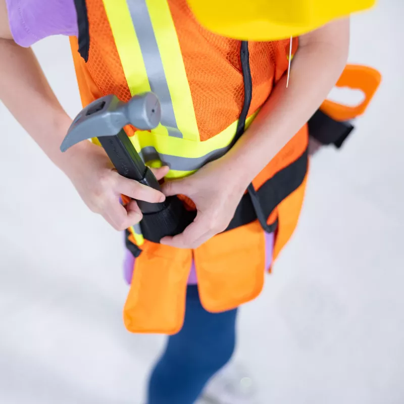 Melissa & Doug Construction Worker Role Play Costume Dress-Up Set (6 vnt.) – Statybininko kostiumas vaikams