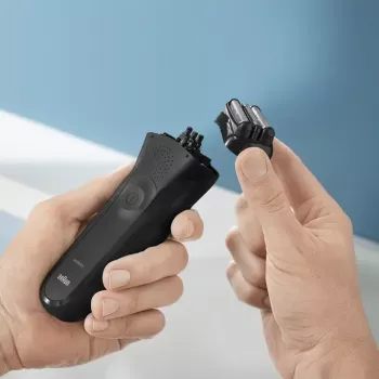 BRAUN Series 3 300s elektrinis skustuvas su folija – 2 SensoFoil, įkraunamas NiMH, šlapias ir sausas, juodas
