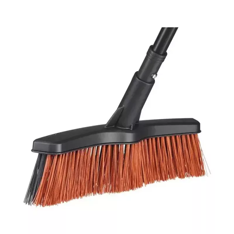 Šluota Fiskars 1025930 su minkštais ir kietais šereliais lauko valymui