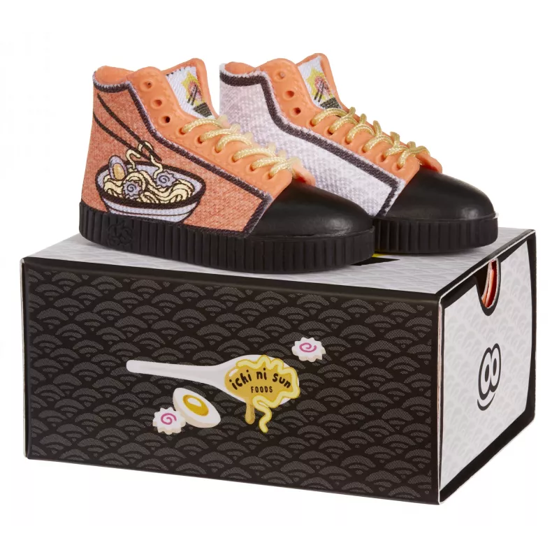 Miniverse Make It Mini Sneakers PDQ – miniatiūrinių sportbačių rinkinys, 8 m., įvairiaspalvis, plastikas