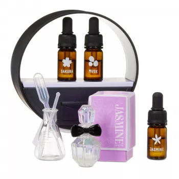 Miniverse Make It Mini Fragrances in PDQ – vaikiškas kvepalų gaminimo rinkinys, 8 m., įvairiaspalvis