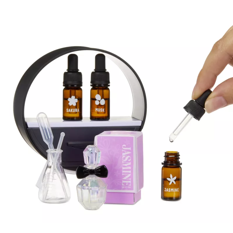 Miniverse Make It Mini Fragrances in PDQ – vaikiškas kvepalų gaminimo rinkinys, 8 m., įvairiaspalvis