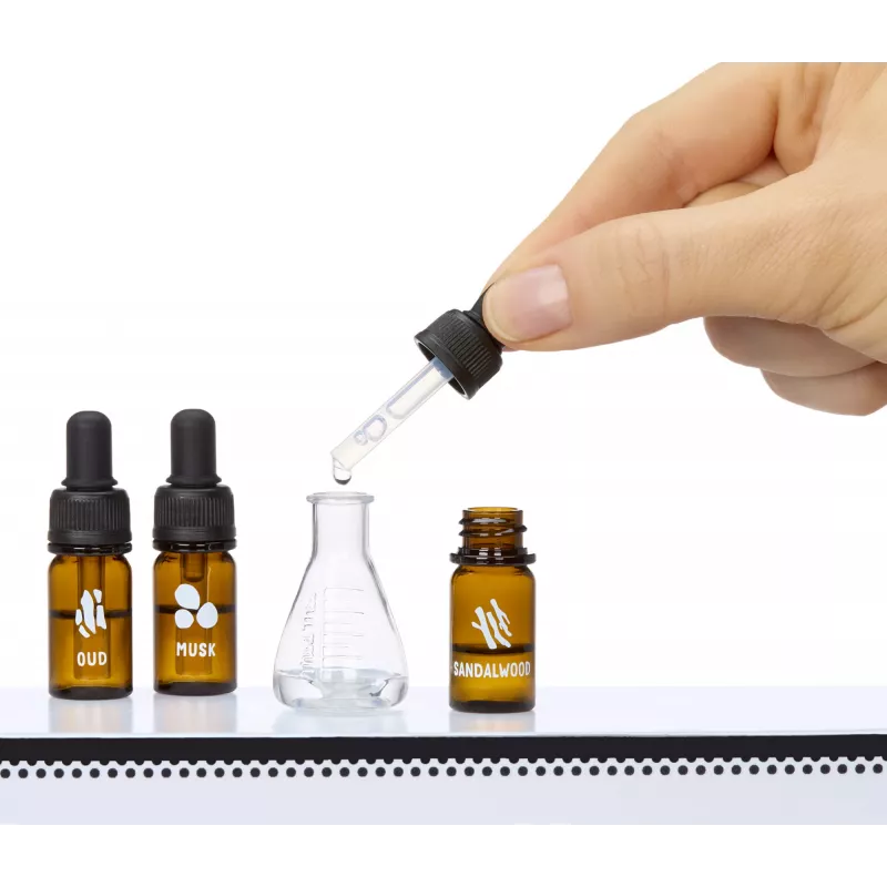 Miniverse Make It Mini Fragrances in PDQ – vaikiškas kvepalų gaminimo rinkinys, 8 m., įvairiaspalvis
