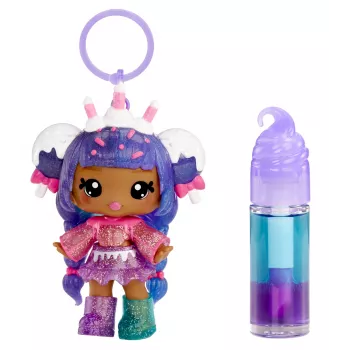 MGA Entertainment Yummiland paslaptingas lūpų blizgesio lėlė – Carly Cakepop