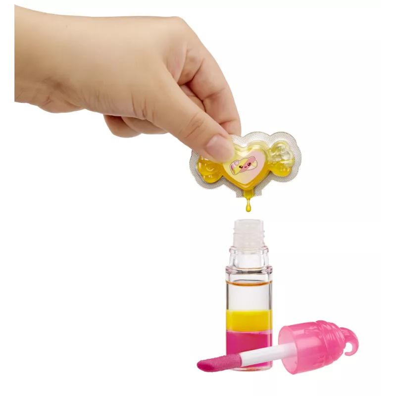 MGA Entertainment Yummiland paslaptingas lūpų blizgesio lėlė - Mila Mallows