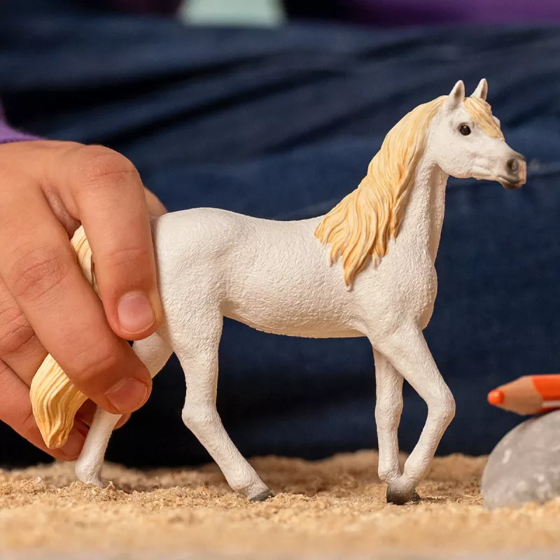 Schleich Horse Club Arabų kumelė juoda balta blondinė 13983S