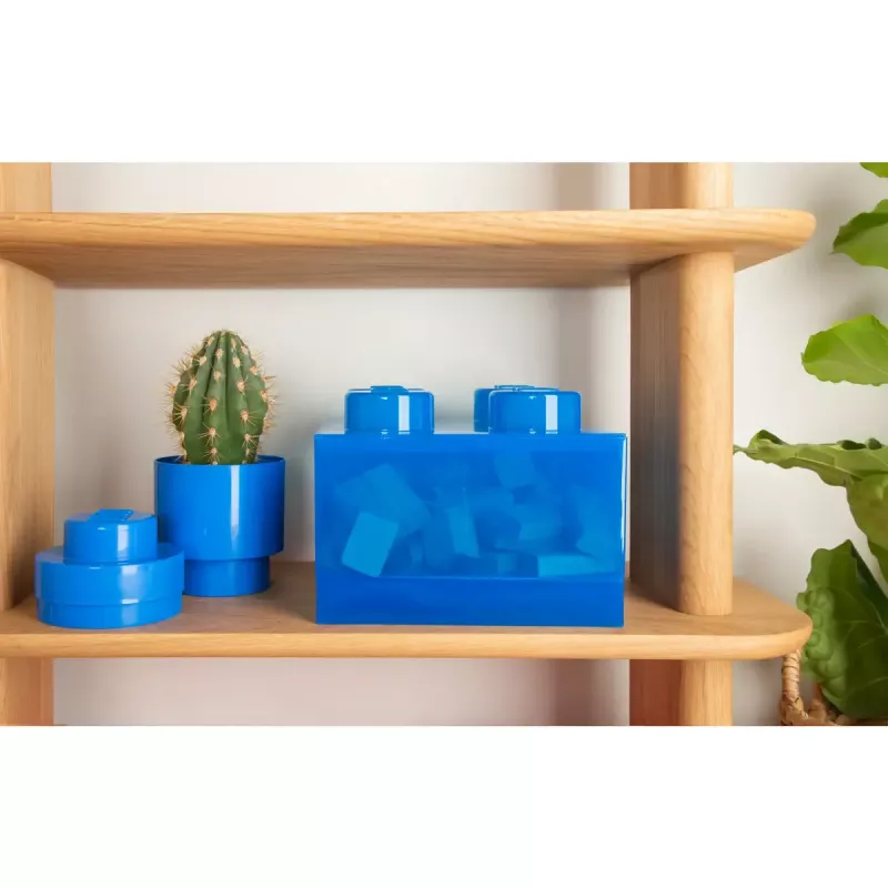 Laikymo dėžė Room Copenhagen LEGO Storage Brick 4 Top Lid Glitter — mėlyna/permatoma