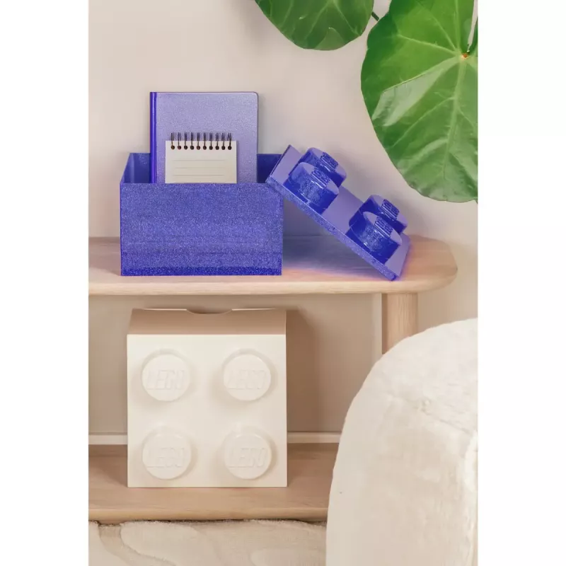 Laikymo dėžė Room Copenhagen LEGO Storage Brick 4 Top Lid Glitter — violetinė/permatoma