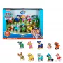PAW Patrol 10-mečio jubiliejinis dovanų rinkinys „Visos letenos ant denio“ su 10 kolekcinių figūrėlių, žaislai vaikams nuo 3 metų