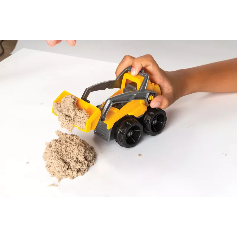 Kinetic Sand Dig N' Demolish rinkinys su 1 kg žaidimo smėlio ir žaisliniu sunkvežimiu, sensorinis žaislas vaikams nuo 5 metų