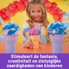 Kinetic Sand Soft Serve Stotis – 14 uncijų lipniojo smėlio (3 spalvos), 2 ledų kūgiai ir 2 įrankiai
