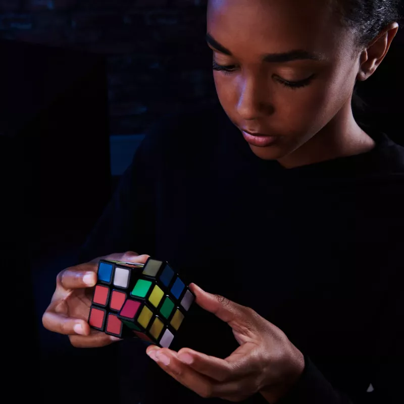 Rubik’s Phantom 3x3 – termochrominis galvosūkio kubas pažengusiems