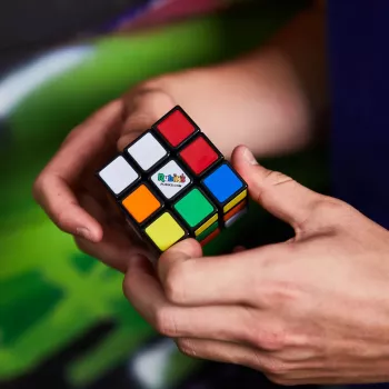 Rubiko kubas 3x3 originalus – Spin Master klasikinis galvosūkis, rekomenduojamas nuo 8 metų