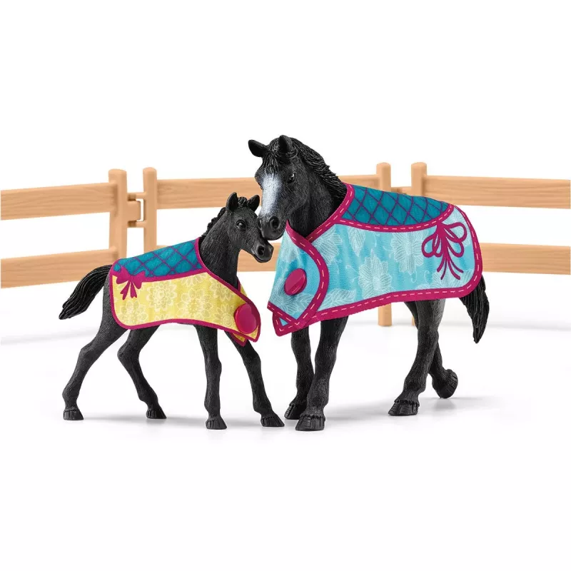 schleich HORSE CLUB Arklys su kumele ir kumeliuku