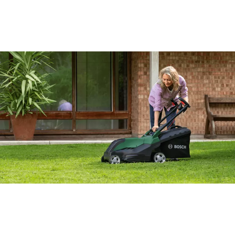 Elektrinė vejapjovė Bosch AdvancedRotak 40-650 — 1800 W, 40 cm pjovimo plotis, žalia/juoda