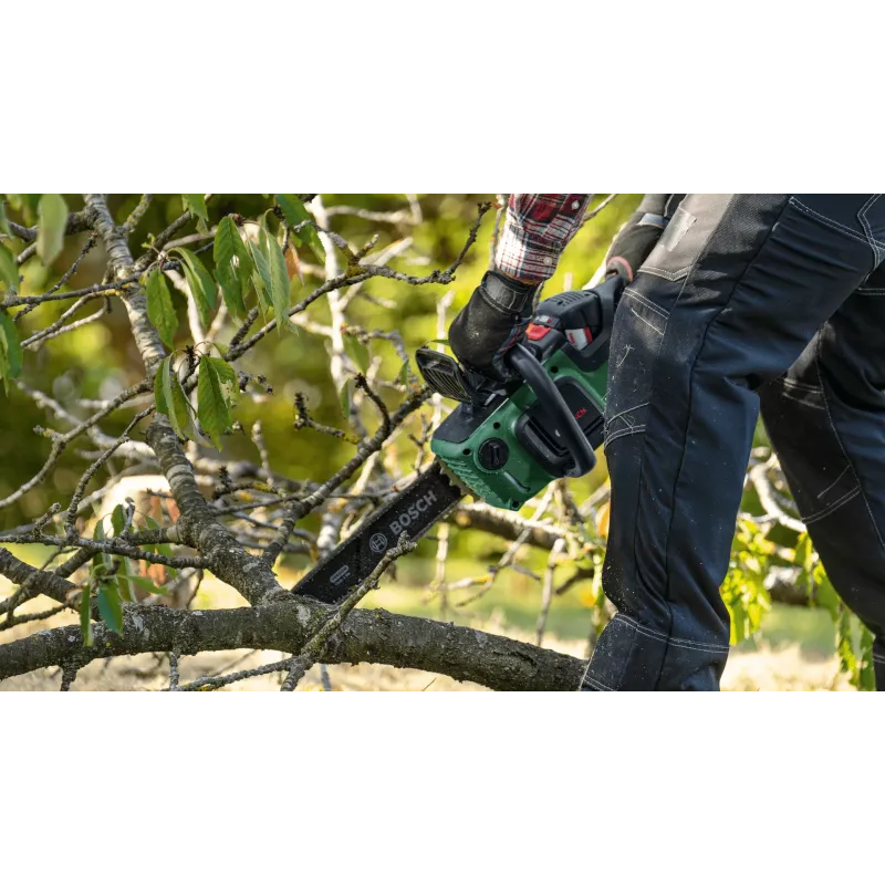 Belaidis grandininis pjūklas Bosch AdvancedChain 36V-35-40 — 36 V, 2 Ah akumuliatorius, 35 cm padanga, 31 cm pjovimo ilgis