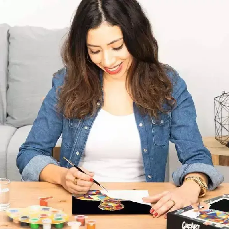 Piešimo rinkinys Ravensburger CreArt Star Wars C-3PO – drobės tapybos rinkinys figūrėlės kūrimui
