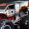 Monster Jam oficialūs „Marvel“ Geležinis žmogus prieš Karo mašiną liejami monstrų sunkvežimiai, 1:64 skalė, žaislai vaikams nuo 3 metų