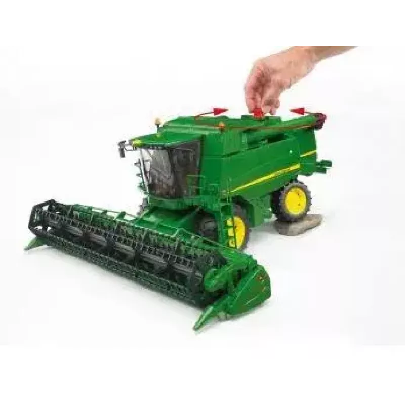 Žaislinis kombainas BRUDER John Deere T670i