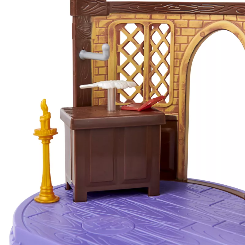 Žaislų rinkinys Harry Potter Magical Minis Charms Classroom su išskirtine Hermionos Granger figūrėle ir aksesuarais