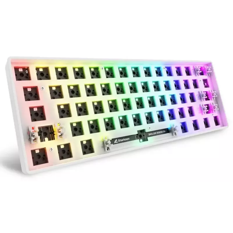 Kompaktiška 60% laida klaviatūra Sharkoon SKILLER SGK50 S4 — QWERTY vokiškas išdėstymas, RGB apšvietimas, USB, 1,5 m laidas, balta