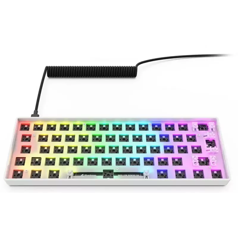 Kompaktiška 60% laida klaviatūra Sharkoon SKILLER SGK50 S4 — QWERTY vokiškas išdėstymas, RGB apšvietimas, USB, 1,5 m laidas, balta
