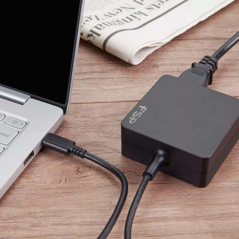 FSP NB C 65 USB-C PD adapteris, 65 W, universalus, juodas