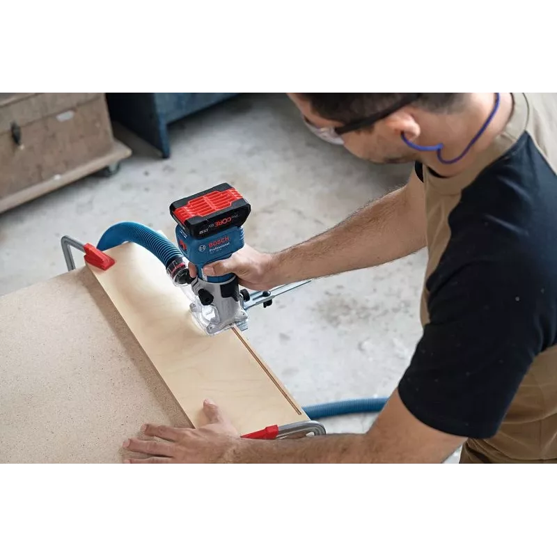 Bosch GLF 18V-8 frezė be šepetėlių, juoda, mėlyna, 30000 aps./min.