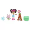 Gabby's Dollhouse meno studijos rinkinys su 2 figūrėlėmis, 2 aksesuarais, pristatymo dėžute ir baldais, žaislai vaikams nuo 3 metų