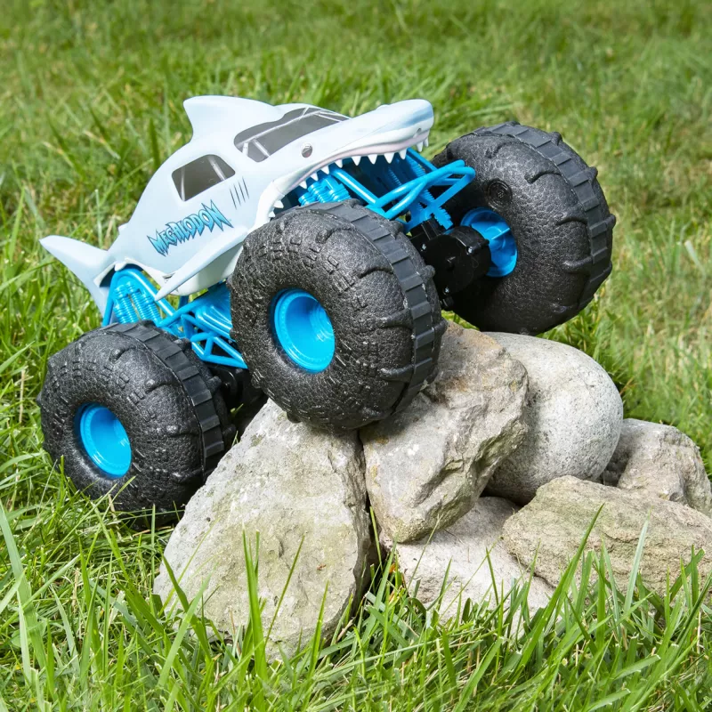 Monster Jam oficialus Megalodon STORM visureigis nuotoliniu valdymu, 1:15 mastelis