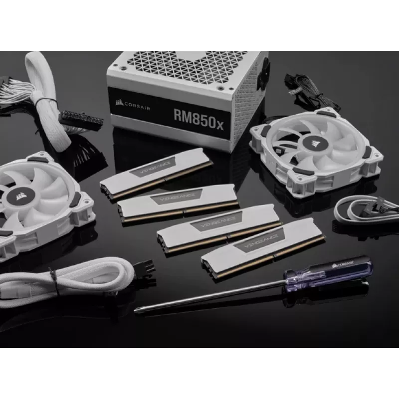 CORSAIR Vengeance 32GB (2x16GB) DDR5 6400MHz CL32 atminties rinkinys - Baltas