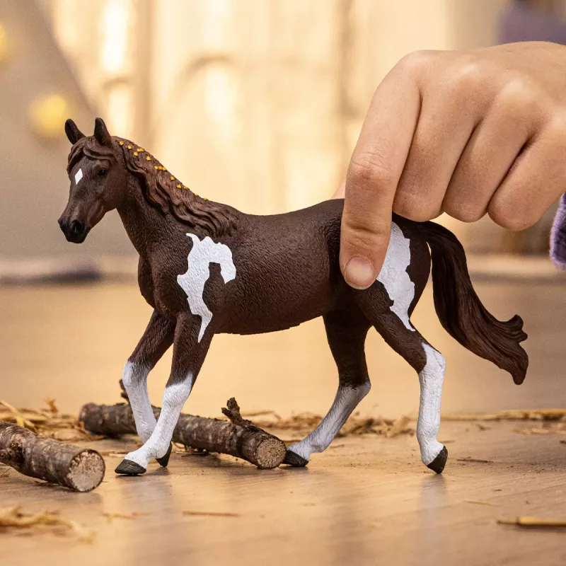 Schleich HORSE CLUB Paint Horse kumelė