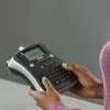 Etikečių spausdintuvas DYMO LabelManager 210D (QWERTZ) – juodas/sidabrinis