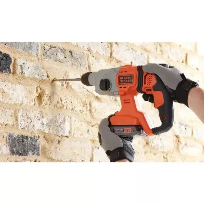 Gręžtuvas Black & Decker BCD900B-XJ