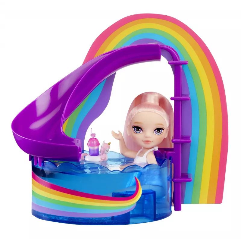 Rainbow High Little Pool Day with Blush 522249-EUC žaidimo rinkinys su figūrėle, vaikams nuo 6 metų