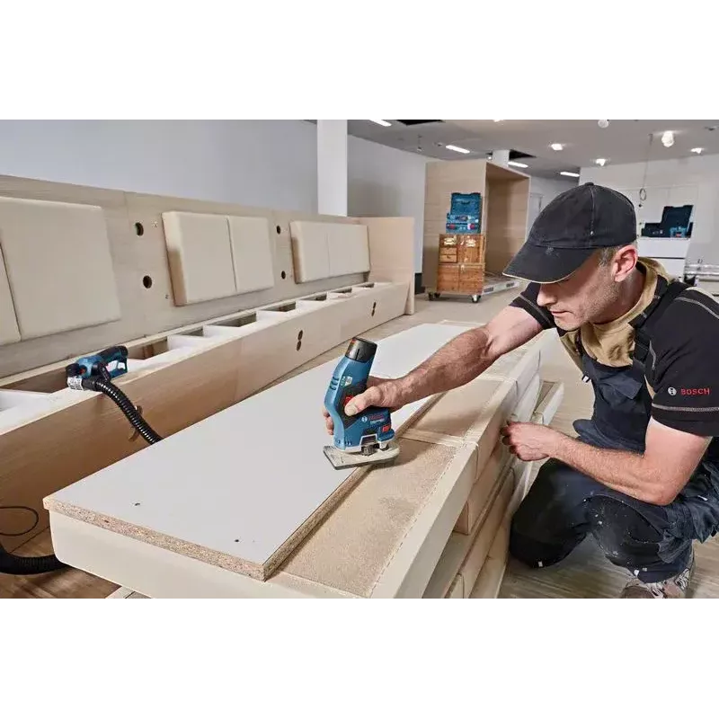 Bosch GKF 12V-8 Professional 13 000 RPM rankinis frezavimo aparatas (juoda, mėlyna, raudona)