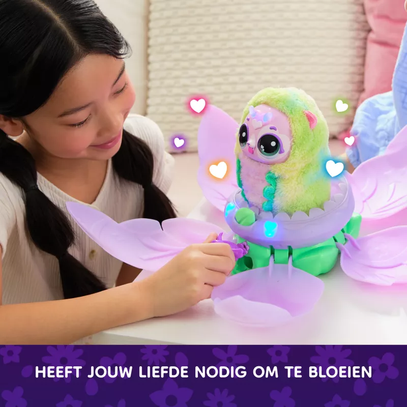 Hatchimals Bloomables Kittyfly – interaktyvus minkštas žaislas su dvigubu atskleidimu, virš 100 garsų ir reakcijų, elektroninis augintinis vaikams nuo 5 metų