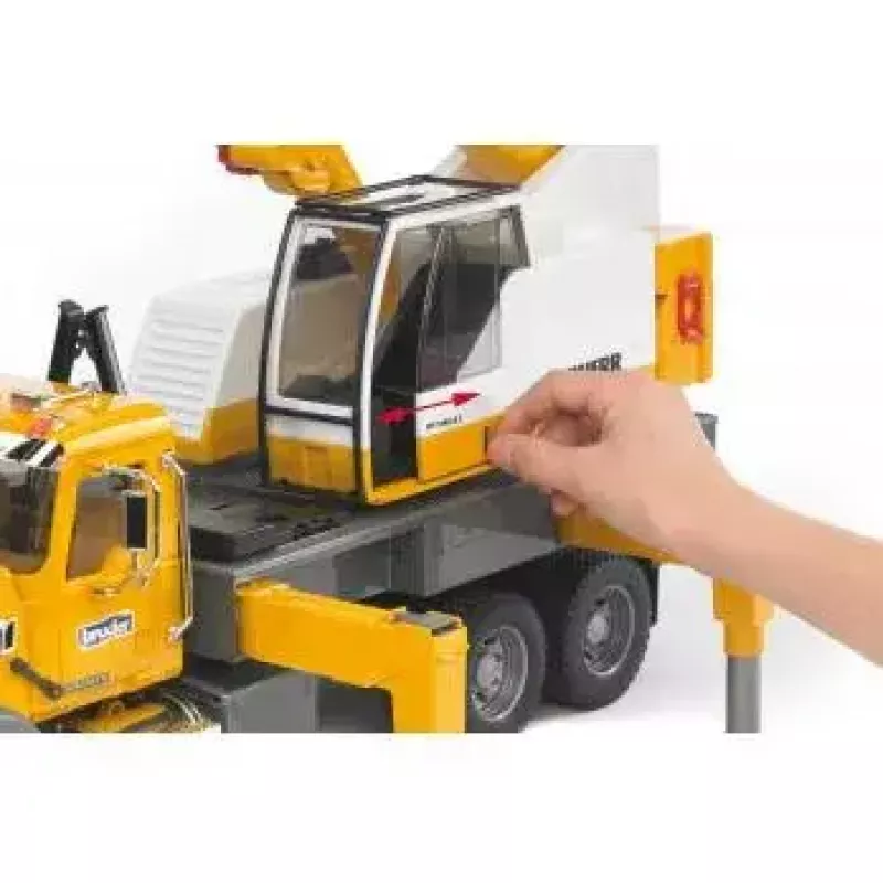 Sunkvežimis su kranu BRUDER MACK Granite Liebherr