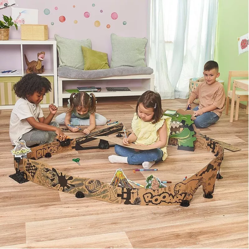 Žaislinė lenktynių trasa VTech Car-Board Racers Dino Adventure Set, kartoninė trasa
